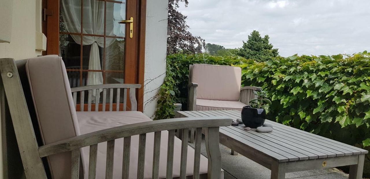 Bed and Breakfast Wychwood House Penally Экстерьер фото